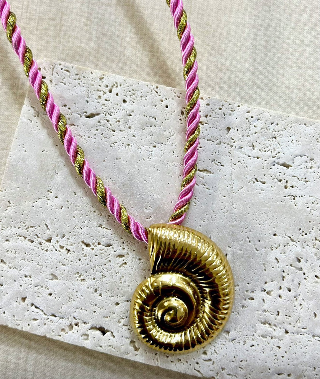 Shell & Rope Necklace