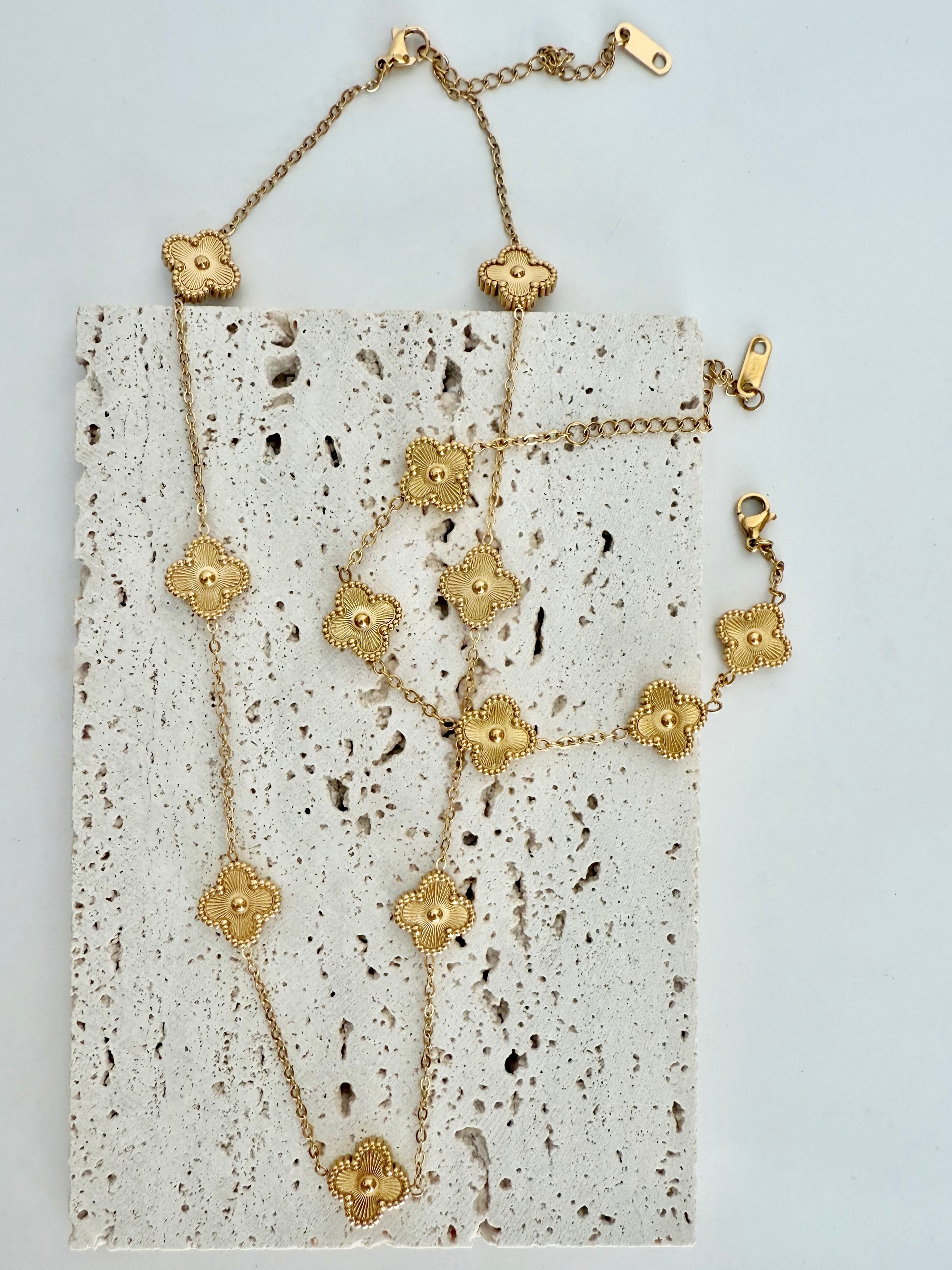 Gold Clover Set